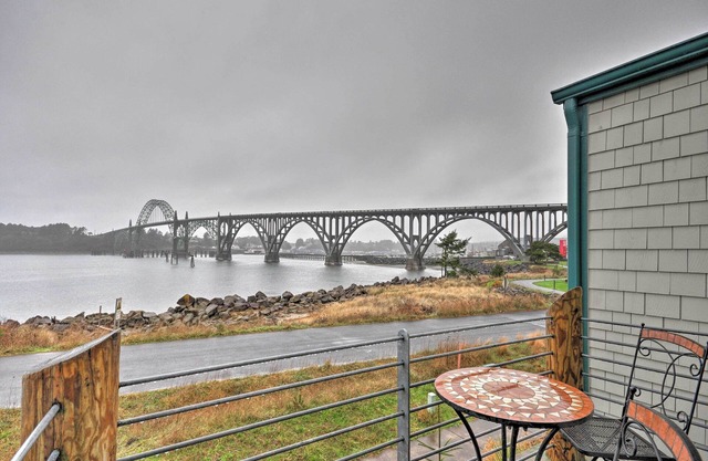 Waterfront Oregon Abode w/Balcony & Ocean Views!