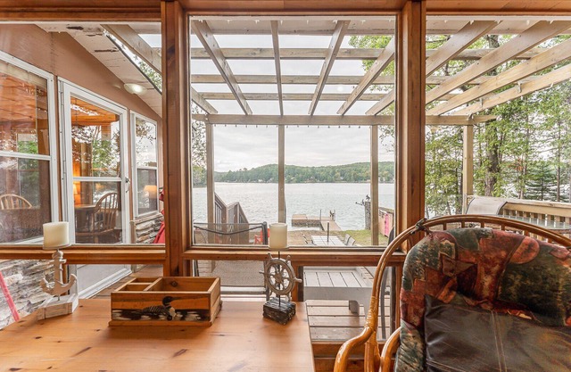 Waterfront Paradise Cove Cottage w/Private Beach