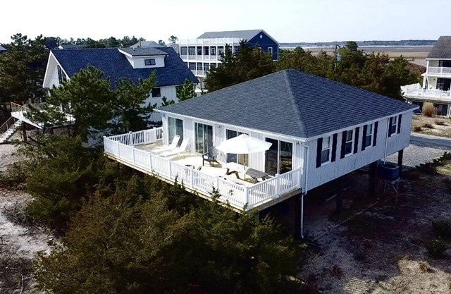 ♦︎ Waterfront ♦︎ Pet Friendly ♦︎ Broadkill Beach ♦︎