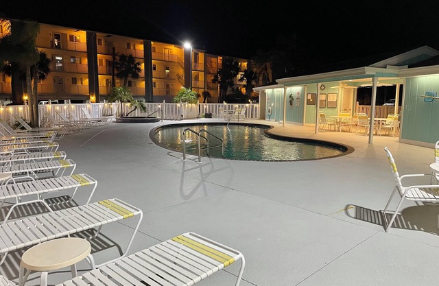 Waterfront property and 5 minutes from the beach!