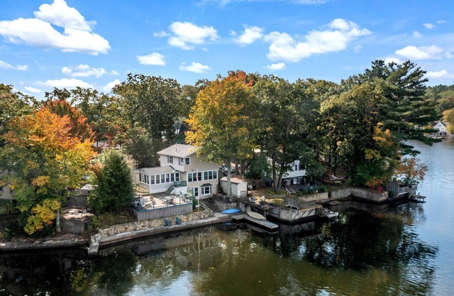 Waterfront Retreat | Dock, Kayak & Lake Views