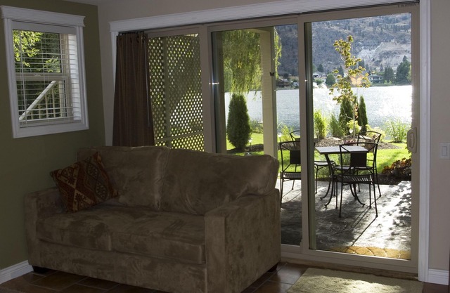 Waterfront Self Contained 1 or 2 bedroom Suite in Oliver B.C.