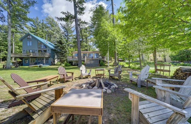 Waterfront Torch Lake Cottage w/Private Beach!