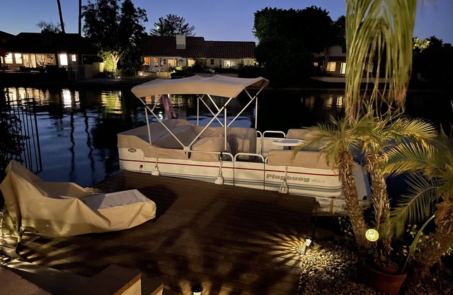 Waterfront Townhouse in Gilbert