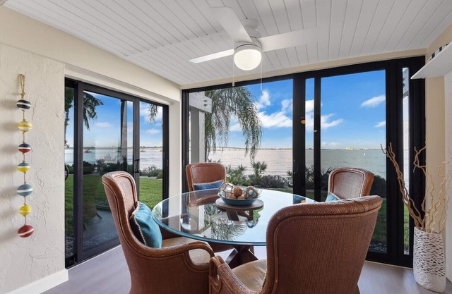 Waterfront Vacation rental condo on Sanibel Island!