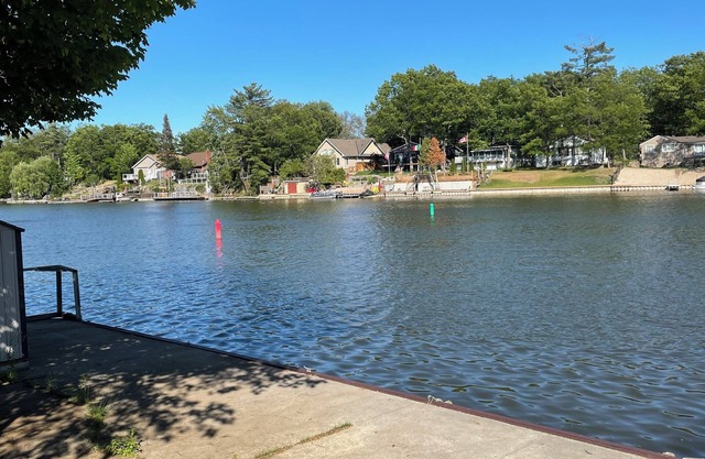 Waterfront Wasaga Beach! Ash Lane Cottages - 2 bedroom