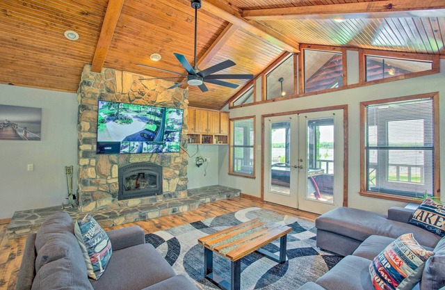 Waterfront Yantis Retreat w/Deck & Zipline!