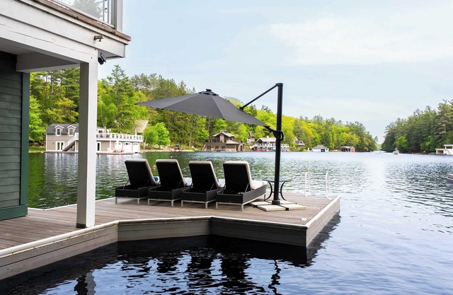 Waters Edge Lake Joe
