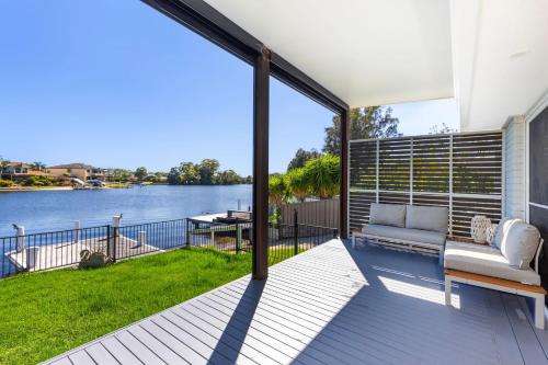 Watersedge - Absolute Waterfront