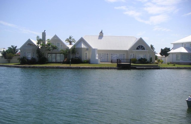 Waterside Living MM1297