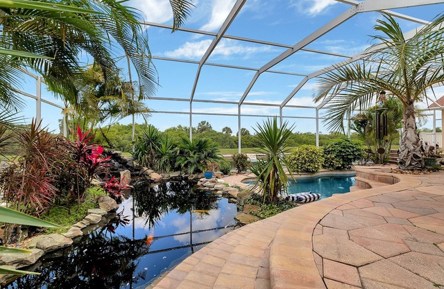 Waterview & Pool Estate Sleeps up to 10