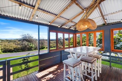 Wattlebird Cottage managed by Batemans Bay Accom