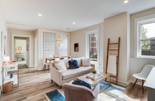 Waves Apt - Harbor View/Root River Fishing