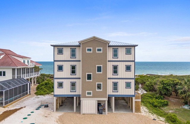 Wavesong: Brand New Build, Beachfront, Private Pool, Pet Friendly, East End