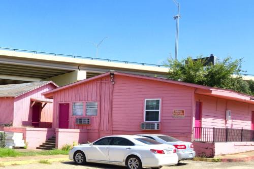 Way Side Inn by Hotel O Dallas near Fair Park Downtown