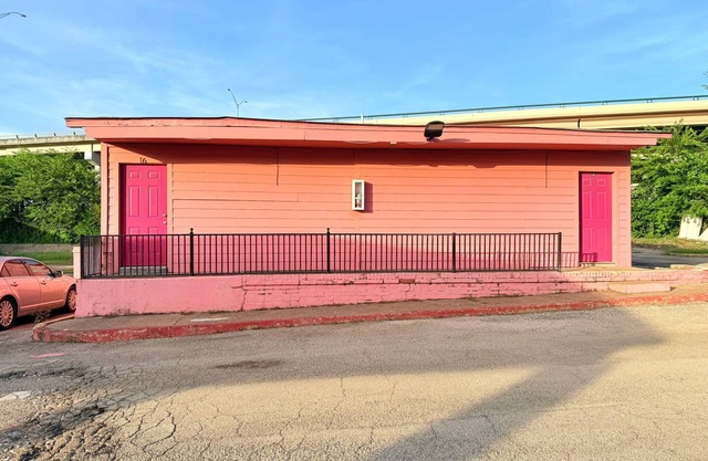 Way Side Inn by Hotel O Dallas near Fair Park Downtown