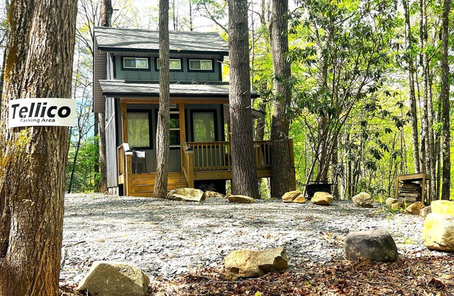 Wayah Ridge Escapes