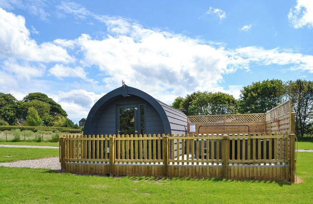 We love this family friendly pod with private hot tub.