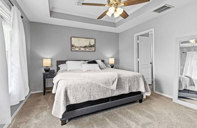 Weekday Fall Deals ~ Near Dyess ~Pets OK~ Sleeps 8 ~ 5 Stars ~ Spacious ~Clean