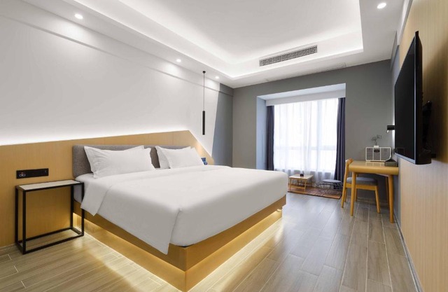 Weiming Hotel