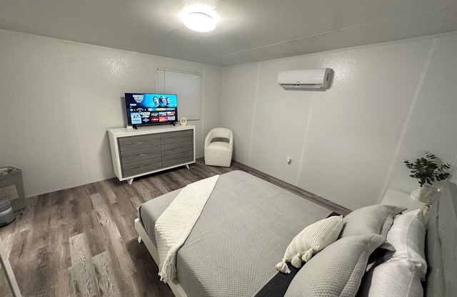 WELCOME TO MI LITTLE CASITA with WiFi, AC in private place in Seffner