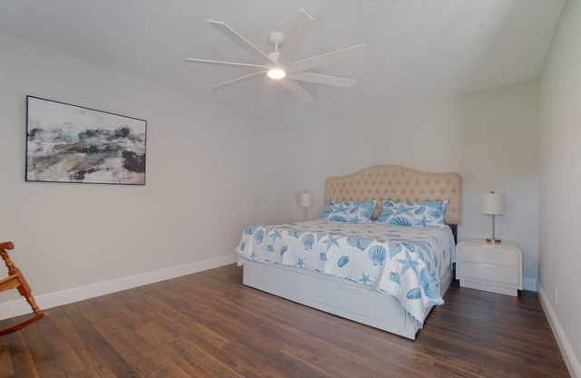 Welcome to our 3 bedroom 2.5 bath town house in the heart of Wellington Florida