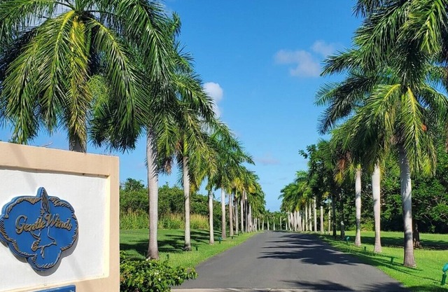 Welcome to Villa Mango! 3 bedrooms, 3 baths, Steps from the beach!