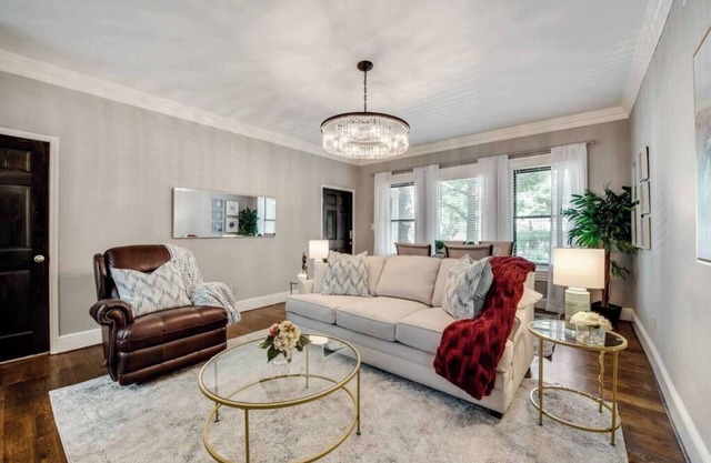 Welcome to your Dallas escape — a luxurious 1-bedroom, 1-bath condo nestled in the prestigious Swiss Ave district. Perfect for 2 guests, this retreat blends timeless elegance with modern amenities for an unforgettable stay.