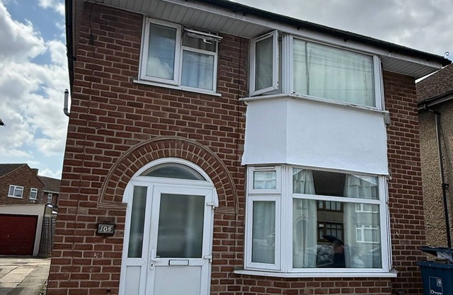 Welcoming 3-bedroom house in Oxford with Parking