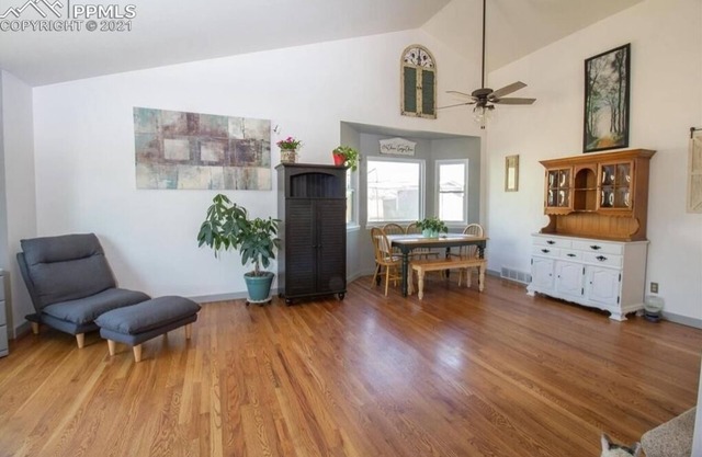 Welcoming and clean home away from home. On a quiet culdesac.