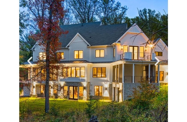 Welcoming Waterfront Luxury Estate for Family, Friends, and Pets in Annapolis