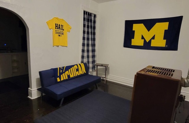 Welcoming "Wolverine" #1, Great Location!