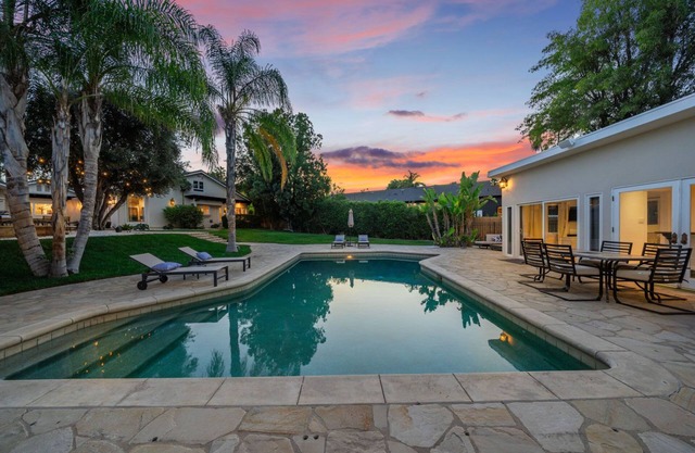 Wells Estate! 10Bdr/11bath/Pool/GYM/Guest House!