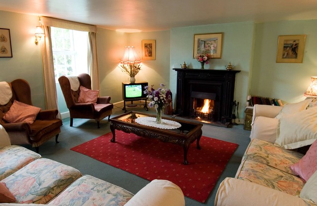 Welsh historic Cottage near Sea (BH)