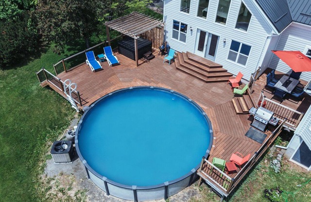 Wentworth Private Cottage with Hot Tub