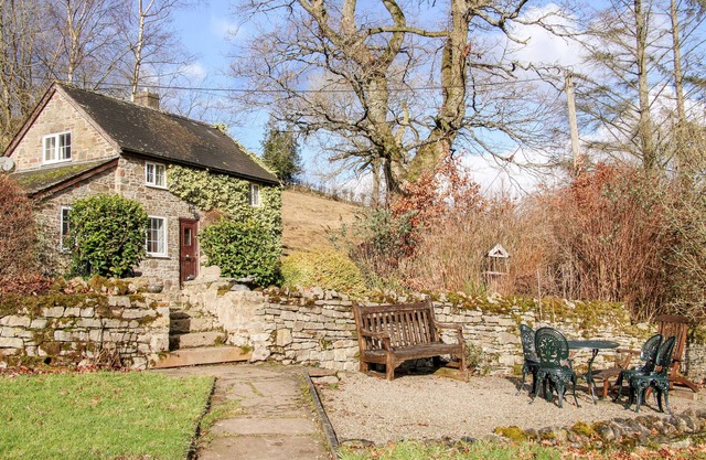 Wern Tanglas Cottage, NEWCASTLE-ON-CLUN