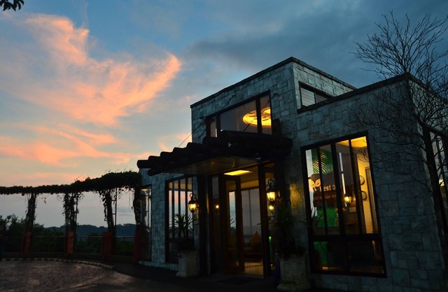 West 35 Eco Mountain Resort