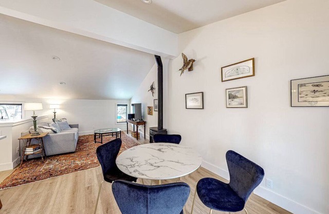 West Ketchum Condo - Near downtown & Sun Valley ski lifts