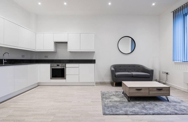 West Plaza in Brentford - Standard 1 bed