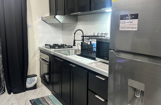 West View 3- Modern Studio Apartment