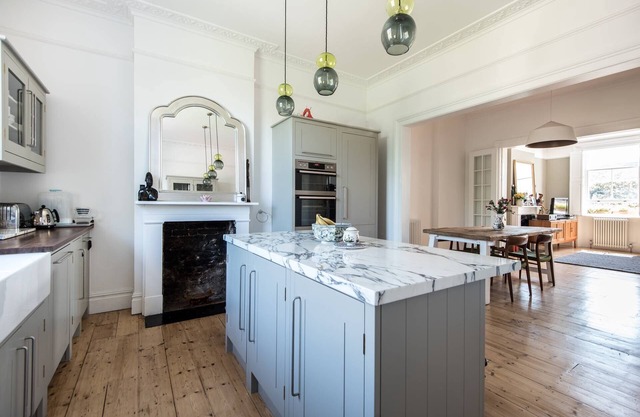 Westbourne Grove VIII by onefinestay