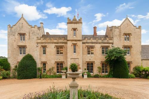 Weston Manor Hotel
