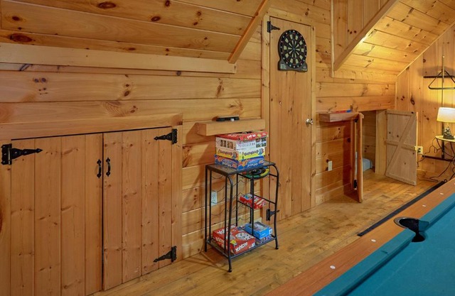 Wet Bear Paws #146 - Two Bedroom Cabin