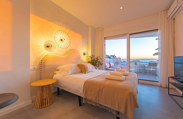 Whalehouse 1 - Design, Terrace and Spa - Unique!