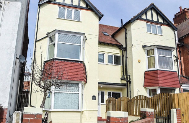 What a wonderful spacious apartment this is.