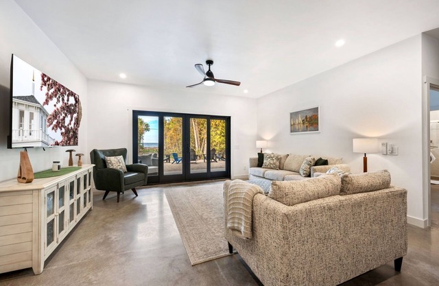 Wheelchair Accessible Retreat with Private Shoreline, Bay Views, and Modern Amenities in Egg Harbor