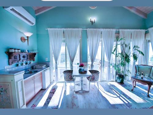 where's grandma - איפה הסבתא