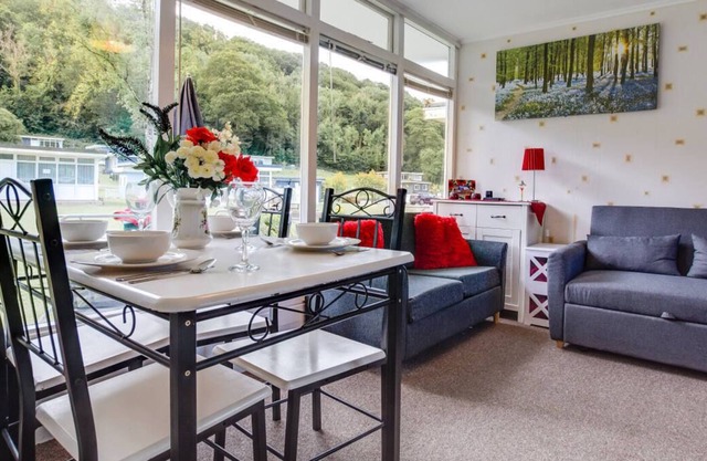 Whispering Creek in Gilfachrheda