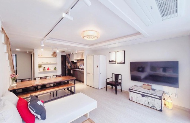 White Casa