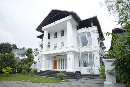 White House Nilambur